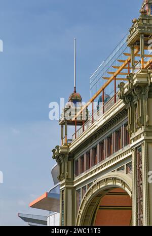 Battery Maritime Building, un punto di riferimento per le Belle Arti, originariamente serviva come terminal per i traghetti di Brooklyn; ora serve i traghetti di Governors Island. Foto Stock