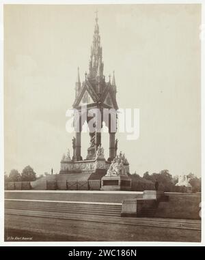 Albert Memorial a Kensington Gardens, Londen, Anonymous, 1876 - 1900 Fotografia Kensington Gardens paper. Monumento in cartone stampato con albumi, statua Albert Memorial Foto Stock