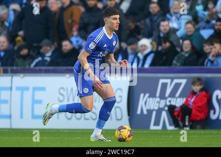 Cesare Casadei di Leicester City in azione durante il match del campionato Sky Bet Coventry City vs Leicester City al Coventry Building Society Arena, Coventry, Regno Unito, 13 gennaio 2024 (foto di Gareth Evans/News Images) Foto Stock