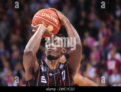 Bonn, Deutschland. 12 gennaio 2024. Tyler Ongwae (Chemnitz n. 17), Telekom Baskets Bonn - Niners Chemnitz, 16. Spieltag, Basketball-Bundesliga Maenner, Saison 2023-24, 12.01.2024, foto: EIBNER/Joerg Niebergall credito: dpa/Alamy Live News Foto Stock