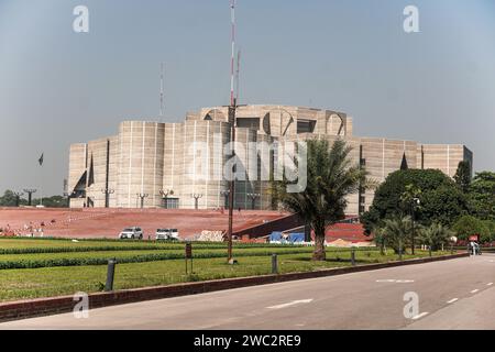 Edificio del Parlamento a Dacca, Bangladesh, progettato da Louis Kahn Foto Stock