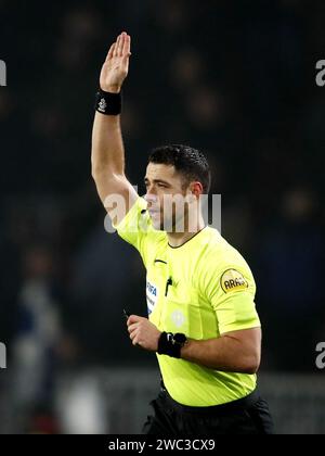 EINDHOVEN - l'arbitro Marc Nagtegaal disapprova il 3-0 durante la partita olandese Eredivisie tra PSV Eindhoven e Excelsior Rotterdam allo stadio Phillips il 13 gennaio 2024 a Eindhoven, Paesi Bassi. ANP BART STOUTJESDIJK Foto Stock