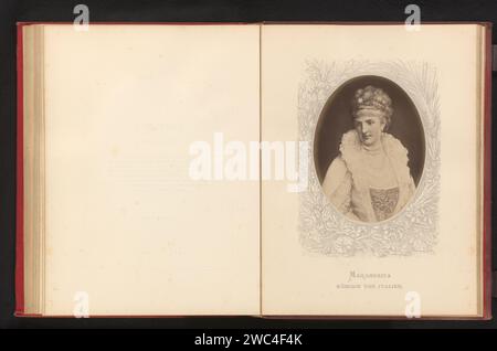 Produzione fotografica di un ritratto dipinto di Margharetha, Regina d'Italia, Anonimo, c. 1875 - in o prima del 1880 foto albumen stampa regina, imperatrice, ecc. (moglie di un sovrano). Persone storiche - BB - donna Foto Stock
