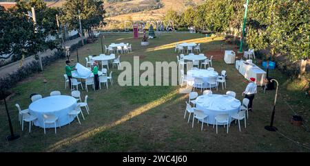 Pidoma resort, Krong San Monourom, Cambogia - 30 dicembre 2023: Prepararsi per la festa di fine anno al resort Pidoma a Krong Saen Monourom, Cambogia Foto Stock