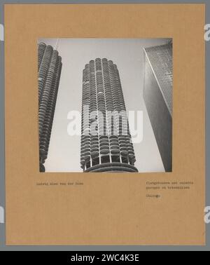 Edificio piano di Ludwig Mies van der Rohe, Chicago, Iohan Quirijn van Regteren Altena, c. 1971 fotografare Una foto di condominio, Chicago su carrier. Supporto fotografico Chicago stampa argento gelatina Mosca Foto Stock