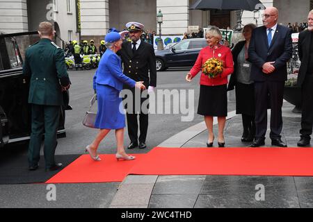 Copenaghen/Danimarca 02 ottobre 2018.. La famiglia raoyal danese H.M.la Regina Margrethe II arriva una prima volta dopo la morte del suo marito principe ereditario principe Federico e la pricessa della Corona Maria e il principe joachim e la principessa marie e la principessa Benedikt e la famiglia reale sono stati accolti dal parlamento danese eletti membri e presidente del parlamento MS.Pia Kjarsgaard in danese Parliamenet si apre ogni anno come anche quest'anno a christiansborg a Copenhagen in Danimarca. (Foto. Francis Joseph Dean / Deanpictures. Foto Stock