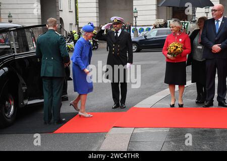 Copenaghen/Danimarca 02 ottobre 2018.. La famiglia raoyal danese H.M.la Regina Margrethe II arriva una prima volta dopo la morte del suo marito principe ereditario principe Federico e la pricessa della Corona Maria e il principe joachim e la principessa marie e la principessa Benedikt e la famiglia reale sono stati accolti dal parlamento danese eletti membri e presidente del parlamento MS.Pia Kjarsgaard in danese Parliamenet si apre ogni anno come anche quest'anno a christiansborg a Copenhagen in Danimarca. (Foto. Francis Joseph Dean / Deanpictures. Foto Stock