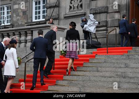 Copenaghen/Danimarca 02 ottobre 2018.. Famiglia di raoyal danese H.M.la regina Margrethe II arriva sola la prima volta dopo la morte del marito principe henriks principe ereditario Frederik e pregiata della corona Maria e il principe gioacchino e la principessa maria e la principessa Benedikt e la principessa reale notoriamente sono stati accolti dai membri eletti del parlamento danese e dal presidente del parlamento Ms.Pia Kjarsgaard in danese ogni anno, come anche quest'anno a christiansborg, Copenaghen, Danimarca, si celebra la cerimonia di apertura del Parlamento. Foto. Francis Joseph Dean / Deanpicture. Foto Stock