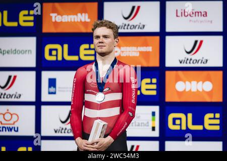 Apeldoorn, Paesi Bassi. 13 gennaio 2024. Foto di Alex Whitehead/SWpix.com - 13/01/2024 - Ciclismo - 2024 UEC Track Elite European Championships - Omnisport, Apeldoorn, Paesi Bassi - Omnium maschile - Niklas Larsen della Danimarca vince l'Argento. Credito: SWpix/Alamy Live News Foto Stock