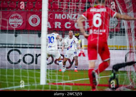 Federico Dimarco (FC Inter) durante il campionato italiano di serie A partita di calcio tra AC Monza e FC Internazionale il 13 gennaio 2024 allo U-Power Stadium di Monza, Italia - foto Morgese-Rossini / DPPI Foto Stock