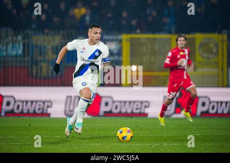 Lautaro Martínez (FC Inter) durante il campionato italiano di serie A partita di calcio tra AC Monza e FC Internazionale il 13 gennaio 2024 allo stadio U-Power di Monza, Italia - foto Morgese-Rossini / DPPI Foto Stock