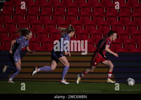 Bristol, Regno Unito. 14 gennaio 2024. Carrie Jones di Bristol City Women durante il quarto turno di fa Cup femminile tra Bristol City Women e Liverpool Women all'Ashton Gate di Bristol il 14 gennaio 2024. Questa immagine può essere utilizzata solo per scopi editoriali. Solo per uso editoriale. Credito: Ashley Crowden/Alamy Live News Foto Stock