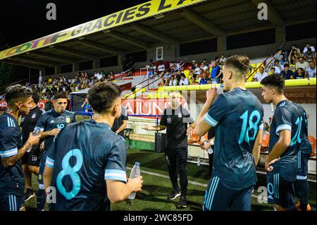 Javier Mascherano, allenatore della Nazionale argentina Under-20 che dà istruzioni ai suoi giocatori, luglio 2022, Alcudia, Valencia, Spagna. Foto Stock