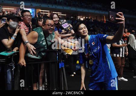 Axiata Arena, Kuala Lumpur, Malesia. 14 gennaio 2024. Yuta Watanabe (JPN), 14 GENNAIO 2024 - Badminton: PETRONAS Malaysia Open 2024 cerimonia di premiazione delle doppie miste all'Axiata Arena, Kuala Lumpur, Malesia. Crediti: Itaru Chiba/AFLO/Alamy Live News Foto Stock