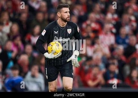 Unai Simon dell'Athletic Club in azione durante la partita LaLiga EA Sports tra Athletic Club e Real Sociedad al San mames Stadium il 13 gennaio 20 Foto Stock