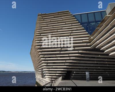 DUNDEE, Regno Unito - 12 SETTEMBRE 2023: Victoria and Albert Museum Foto Stock