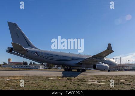 © PHOTOPQR/LA PROVENCE/SPEICH Frederic ; Istres ; 15/01/2024 ; Avion ravitailleur Airbus A330 MRTT (Multi Role Tanker Transport) Phenix de la 31e escadre eyrienne de ravitaillement et de Transport Strategiques (EARTS) des Forces Aeriennes Strategiques ( FAS ) base sur la base eyrienne 125 Charles d' Istres Istres, Francia, 15 gennaio 2024. Airbus A330 MRTT (Multi Role Tanker Transport) Phenix velivolo cisterna del 31° stormo strategico di rifornimento e trasporto aereo (EARTS) delle forze aeree strategiche (FAS) basato sulla base aerea 125 Charles d'Istres Foto Stock