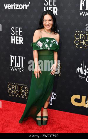 Santa Monica, California. 14 gennaio 2024, Santa Monica, Stati Uniti. 15 gennaio 2024. Ali Wong partecipa al 29° Annual Critics Choice Awards al Barker Hangar il 14 gennaio 2024 a Santa Monica, California. Foto: C Flanigan/imageSPACE credito: Imagespace/Alamy Live News Foto Stock