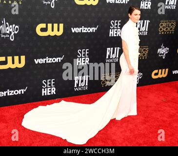 SANTA MONICA, CALIFORNIA - 14 GENNAIO: Keri Russell partecipa al 29° Annual Critics Choice Awards al Barker Hangar il 14 gennaio 2024 a Santa Monica Foto Stock