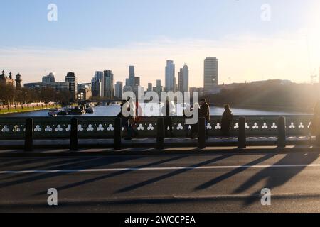 Westminster, Londra, Regno Unito. 15 gennaio 2024. Tempo nel Regno Unito: Una giornata molto fredda a Londra. Crediti: Matthew Chattle/Alamy Live News Foto Stock