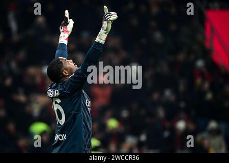 Milan, Italy, 14/01/2024, il portiere francese del Milan #16 Mike Maignan in azione durante la partita di serie A italiana AC Milan vs AS Roma allo Stadio San Siro di Milano, Italia il 15 gennaio 2024 crediti: Piero Cruciatti/Alamy Live News Foto Stock