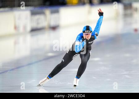 Heerenveen, Paesi Bassi. 14 gennaio 2024. HEERENVEEN, PAESI BASSI - 14 GENNAIO: Gareggia durante i Campionati nazionali Junior A a Thialf il 14 gennaio 2024 a Heerenveen, Paesi Bassi. (Foto di Douwe Bijlsma/Orange Pictures) credito: Orange Pics BV/Alamy Live News Foto Stock