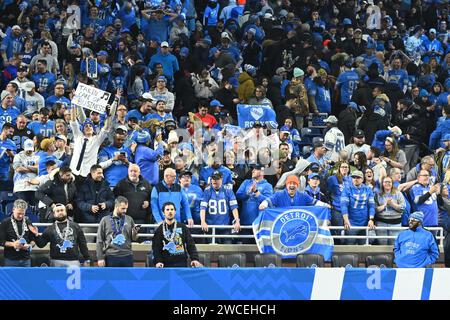 DETROIT, mi - 14 GENNAIO: I tifosi dei Lions si ritrovano ben dopo la partita tra Los Angeles Rams e Detroit Lions il 14 gennaio 2024 al Ford Field di Detroit, Michigan (foto di Allan Dranberg/CSM) Foto Stock