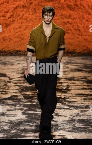 Milano, Italien. 15 gennaio 2024. ZEGNA Autunno/Inverno 2024-2025 Runway durante la settimana della moda milanese Menswear il 2024 gennaio - Milano; Italia 15/01/2024 credito: dpa/Alamy Live News Foto Stock