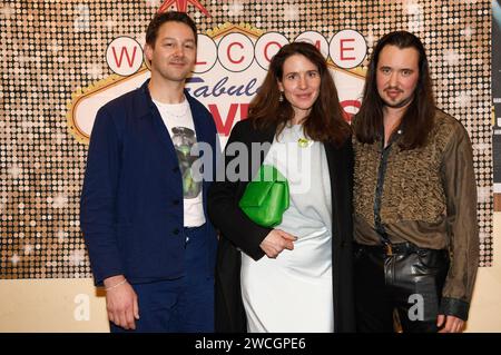 Tim-Fabian Hoffmann, Julia Malik e Kolja Malik bei der Premiere des Kinofilms LasVegas im Kino am Raschplatz. Hannover, 15.01.2024 *** Tim Fabian Hoffmann, Julia Malik e Kolja Malik alla prima del film LasVegas al cinema Raschplatz di Hannover, 15 01 2024 foto:XC.xNiehausx/xFuturexImagex lasvegas 4108 Foto Stock