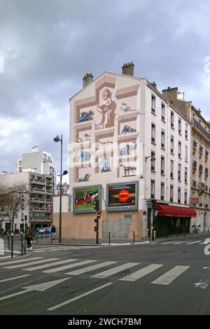 Parigi, Francia - Marzo 15 2018: Un grande trompe-l'oeil che rappresenta un gabinetto di curiosità. Questa opera intitolata 'le Bestiaire' (in inglese: Il Bestiario Foto Stock