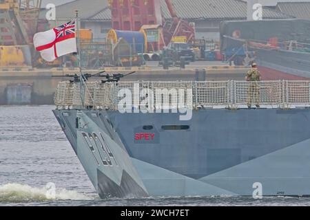 Royal Navy HMS Spey (P234), nave da pattuglia offshore classe fiume Foto Stock