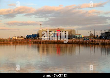 HMS Cambria, unità della Royal Naval Reserve, Roath Basin, Cardiff. Foto Stock