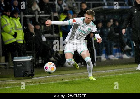 Bochum, Deutschland. 14 gennaio 2024. Fussball; Spieltag 17; 1. Bundesliga; Saison 20223/2024; VfL Bochum gegen Werder Brema AM 14.01.2024 a Bochum. UBz: 08 Mitchell Weiser, Werder Brema. Credito: dpa/Alamy Live News Foto Stock