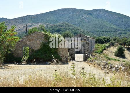 vecchio villaggio di perithia a corfù Foto Stock