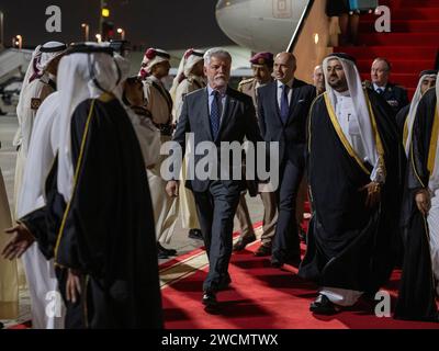 Doha, Qatar. 16 gennaio 2024. Il presidente ceco Petr Pavel è arrivato dopo una visita di due giorni in Israele in Qatar, Doha, il 16 gennaio 2024. Crediti: Michaela Rihova/CTK Photo/Alamy Live News Foto Stock