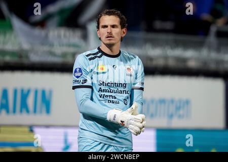 Rotterdam, Paesi Bassi. 16 gennaio 2024. ROTTERDAM, PAESI BASSI - 16 GENNAIO: Il portiere Norbert Alblas dell'Excelsior Rotterdam guarda in scena durante la partita della TOTO KNVB Cup tra Excelsior Rotterdam e FC Groningen al Van Donge e De Roo Stadion il 16 gennaio 2024 a Rotterdam, Paesi Bassi. (Foto di Broer van den Boom/Orange Pictures) credito: dpa/Alamy Live News Foto Stock