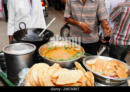 Mercato dei cammelli, fiera, gente, mercato nuziale, animali, città deserta Pushkar, (Pushkar Camal Fair) Rajasthan, India settentrionale, India Foto Stock