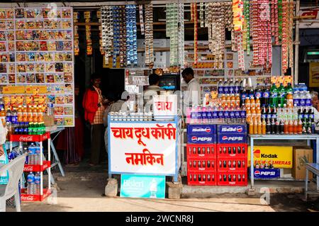 Mercato dei cammelli, fiera, gente, mercato nuziale, animali, città deserta Pushkar, (Pushkar Camal Fair) Rajasthan, India settentrionale, India Foto Stock