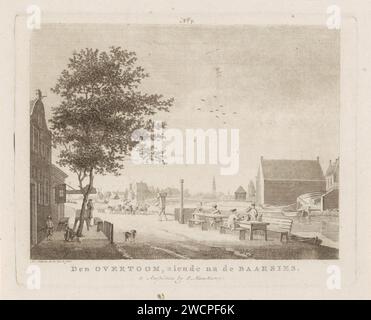 Overtoom ad Amsterdam, Hermanus Petrus Schouten, 1762 - 1822 stampa l'Overtoom ad Amsterdam, con vista sui Baarsjes. La gente mangia, beve e fuma su tavoli lunghi sulla banchina. Un pastore guida le sue pecore lungo la strada. I bambini sono aggrovigliati o urtati. Numerato nella parte superiore "n. 7", numerato "1". Pavimentazione in carta di Amsterdam, terrazza di fronte all'hotel o al ristorante. guida del bestiame, autista del bestiame. (Giocare a) biglie (con tazza) Overtoom. Baarsjes Foto Stock