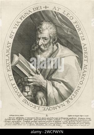 Evangelista Marcus, Crispijn van de Passe (i), dopo Gortzius Geldorp, 1574 - 1637 stampa Busto dell'Evangelista Marcus, un libro aperto nelle sue mani. Accanto a lui il suo attributo De Leeuw. Lo spettacolo è catturato in una cornice ovale con un bordo scritto in latino. Nel margine una didascalia a cinque righe in latino. Seconda stampa da una serie di quattro con gli evangelisti. Carta di Colonia incisione Marco (Marco) evangelista, e vescovo di Alessandria; possibili attributi: Libro, leone (alato), penna e corno di inchiostro, rotolo Foto Stock