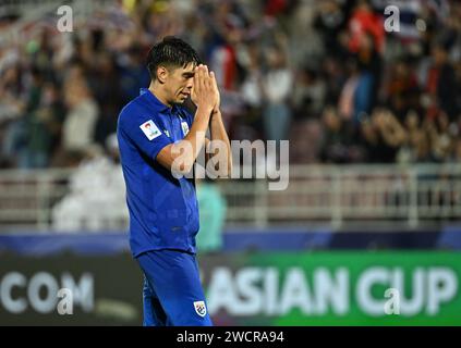 Doha, Qatar. 16 gennaio 2024. Elias Dolah festeggia dopo la partita del gruppo F tra Thailandia e Kirghizistan alla AFC Asian Cup Qatar 2023 a Doha, in Qatar, 16 gennaio 2024. Crediti: Sun Fanyue/Xinhua/Alamy Live News Foto Stock