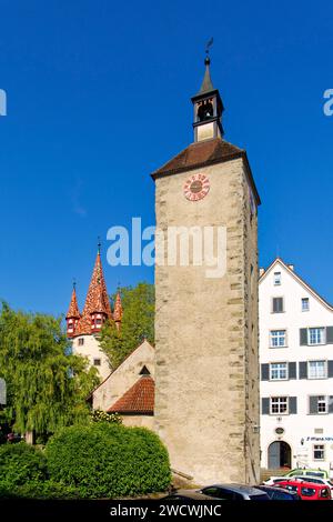 Germania, Baviera, Lago di Costanza (Bodensee), Lindau, Schrannenplatz, Torre dei ladri (Diebsturm) e St Chiesa di Pietro (Peterskirche) Foto Stock