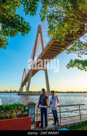 Vietnam, Delta del Mekong, My Tho, ponte di Rach Mieu sul fiume Mekong Foto Stock