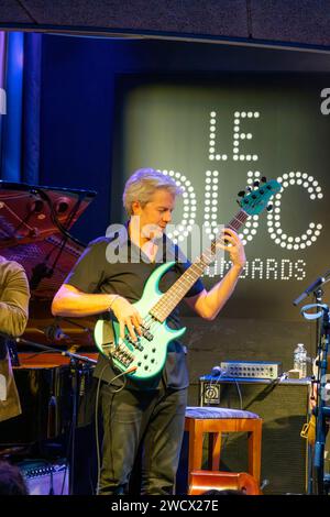 Francia, Parigi, il Jazz club Duc des Lombards, concerto di Kyle Eastwood Foto Stock