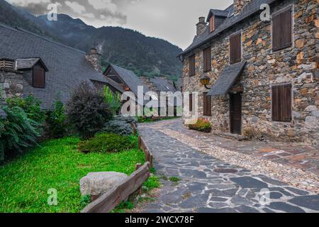 Garos Town, la Valle dell'Aran, Spagna, Europa Foto Stock