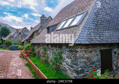 Garos Town, la Valle dell'Aran, Spagna, Europa Foto Stock