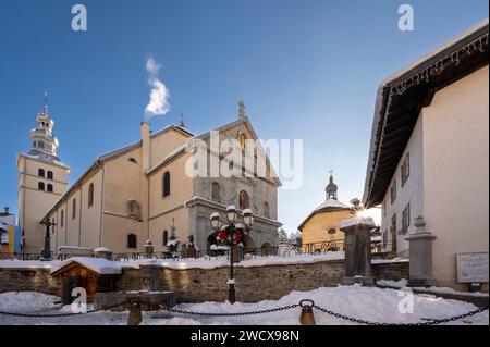 Francia, alta Savoia, Megeve, la chiesa di Saint Jean Baptiste recentemente restaurata Foto Stock