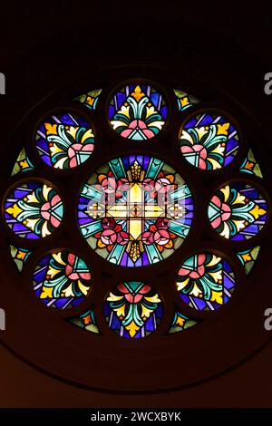 Francia, Meurthe et Moselle, Nancy, 1935 tettoia ornamentale, vetrata in stile Art Deco dal maestro vetraio Georges Janin nella cappella dell'Hopital Central de Nancy costruita dall'architetto Prosper Morey tra il 1879 e il 1883, situata in Avenue De Lattre de Tassigny Foto Stock