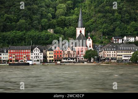 Argine del Fiume Reno in Sankt Goar am Rhein. Germania Foto Stock