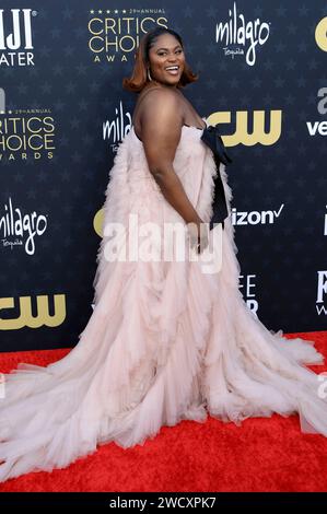 Danielle Brooks bei der Verleihung der 29. Critics Choice Awards im Barker Hangar. Santa Monica, 14.01.2024 Foto Stock